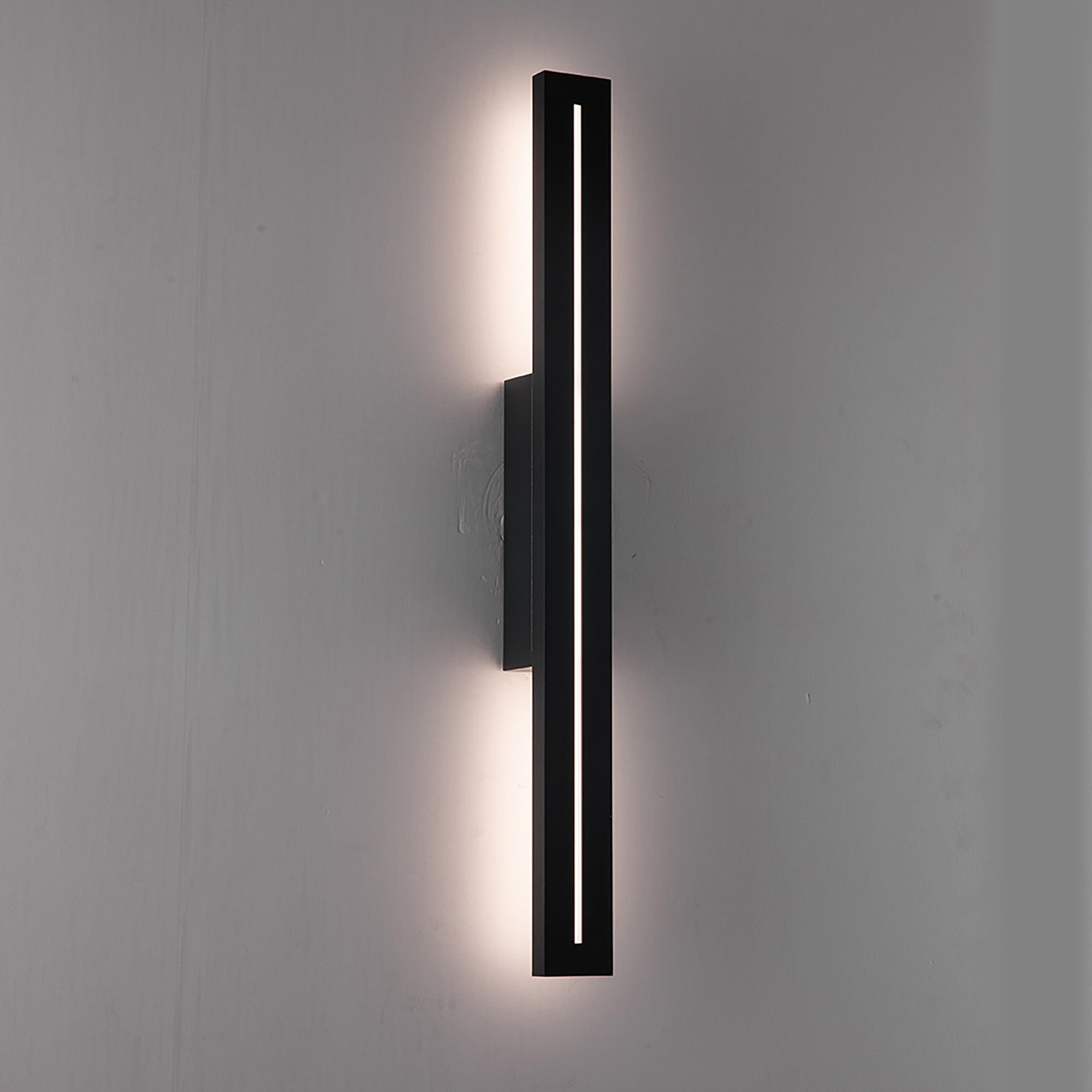Edgar Black 12W CCT IP54 610mm External Wall Light