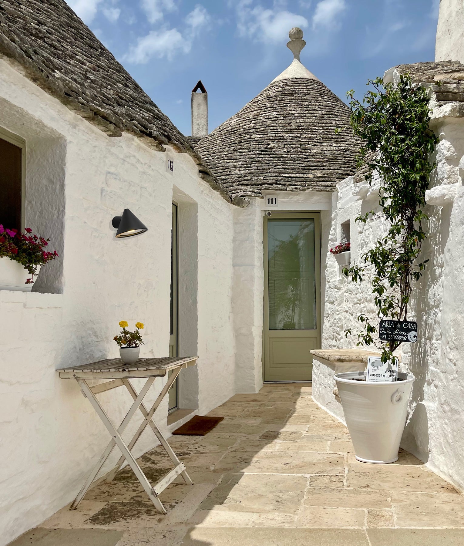 CUCHARA: Exterior Cone Surface Mounted Wall Lights IP65 / IP44