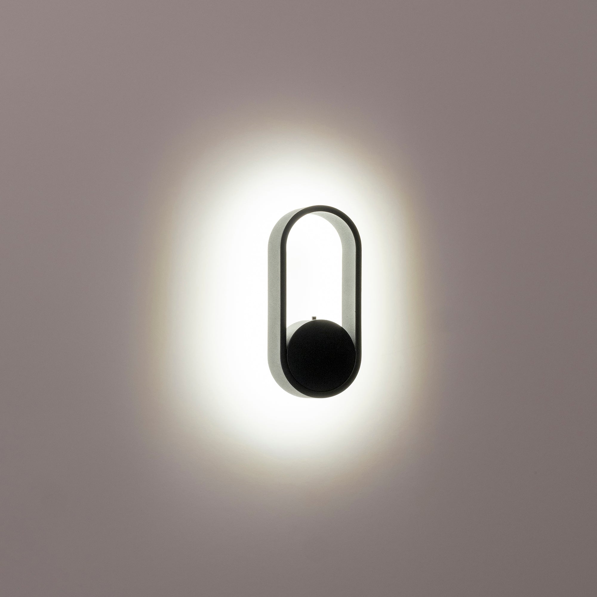 HV8080T-BLK - Ovale Black Wall Light