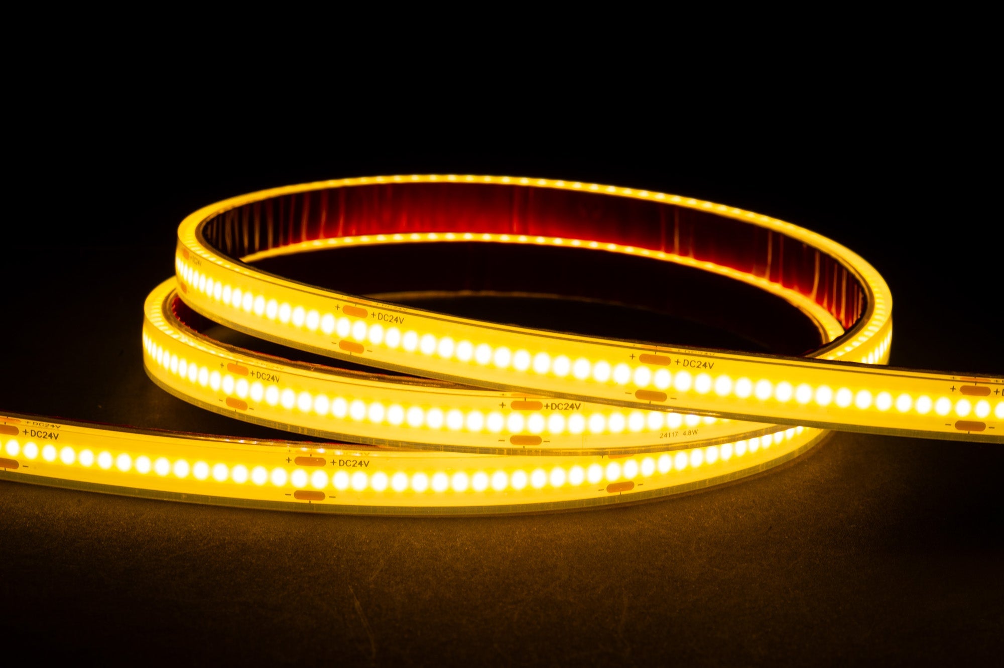 HV9760-IP67-320-3K - 4.8w IP67 24v DC 3000K COB Dotless LED Strip