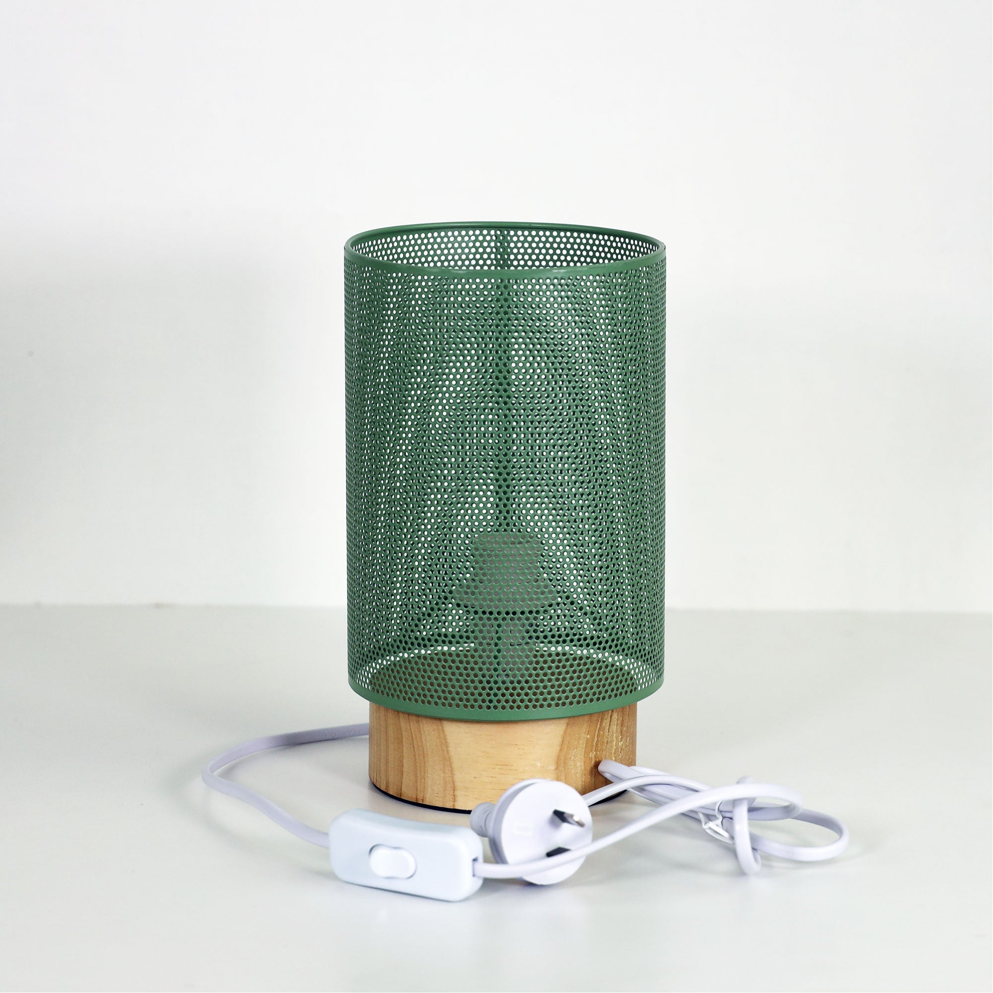 Lenny Matt Green Metal Mesh Table Lamp