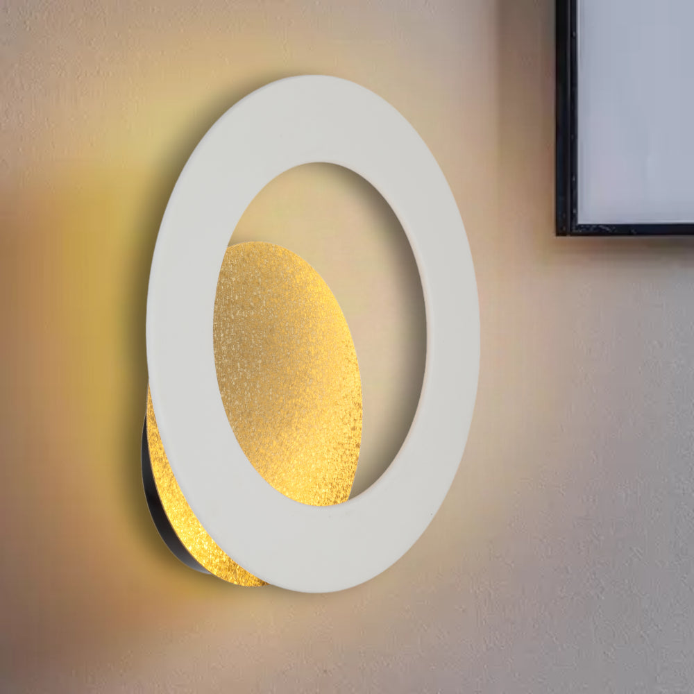 Pelzer 30 White/Gold or Black/Gold 24W 3000K Wall Light