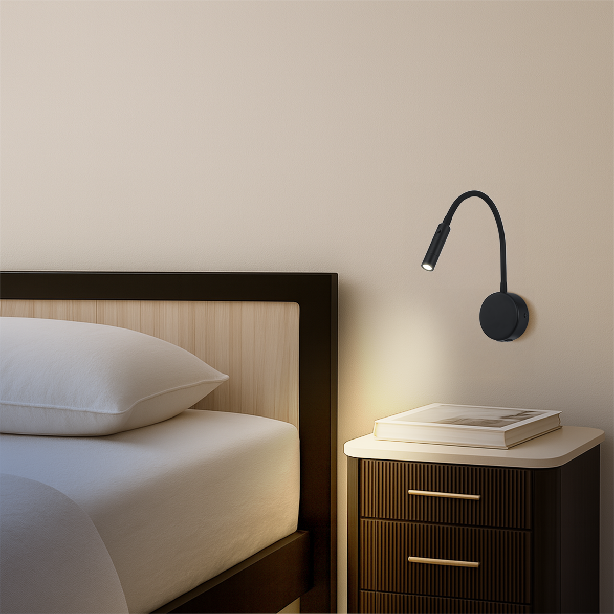 Solio Wall Light
