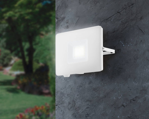Faedo IP65 30W LED White Flood Light with Plug in Cool White