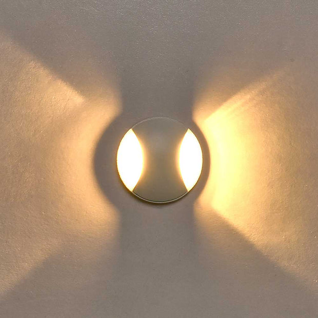 Kroll 2 White 3W 240V 3000K IP65 Round 2-Way Step Light