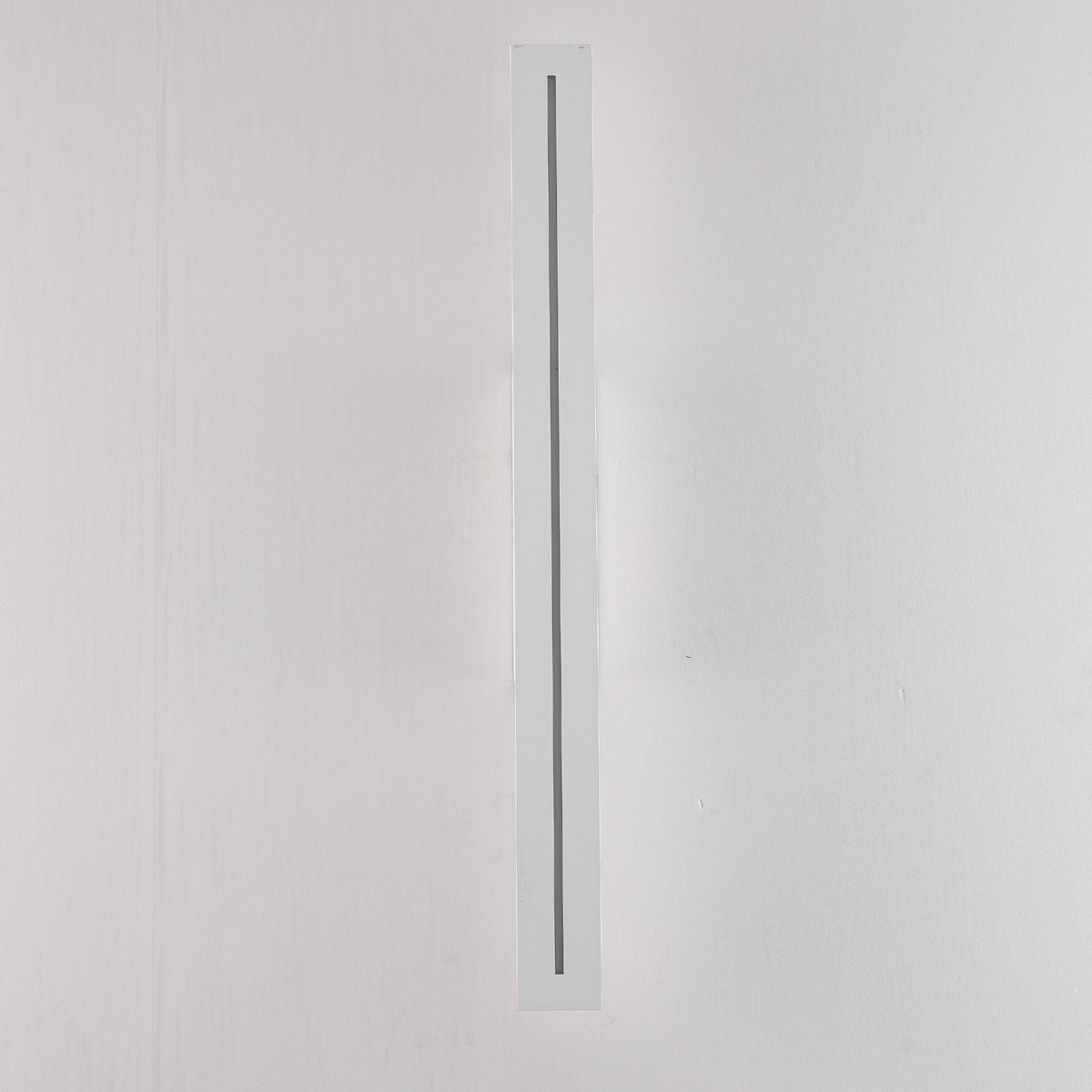 Edgar White 12W CCT IP54 610mm External Wall Light