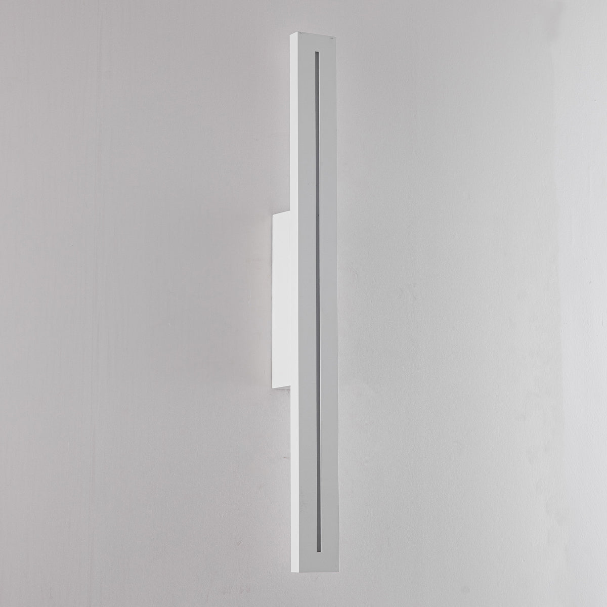 Edgar White 12W CCT IP54 610mm External Wall Light