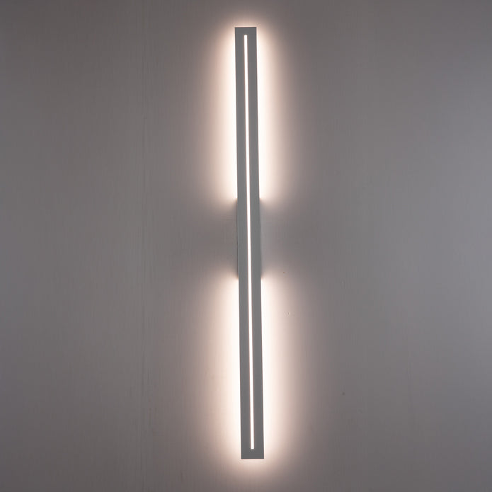Edgar White 26W CCT IP54 1000mm External Wall Light