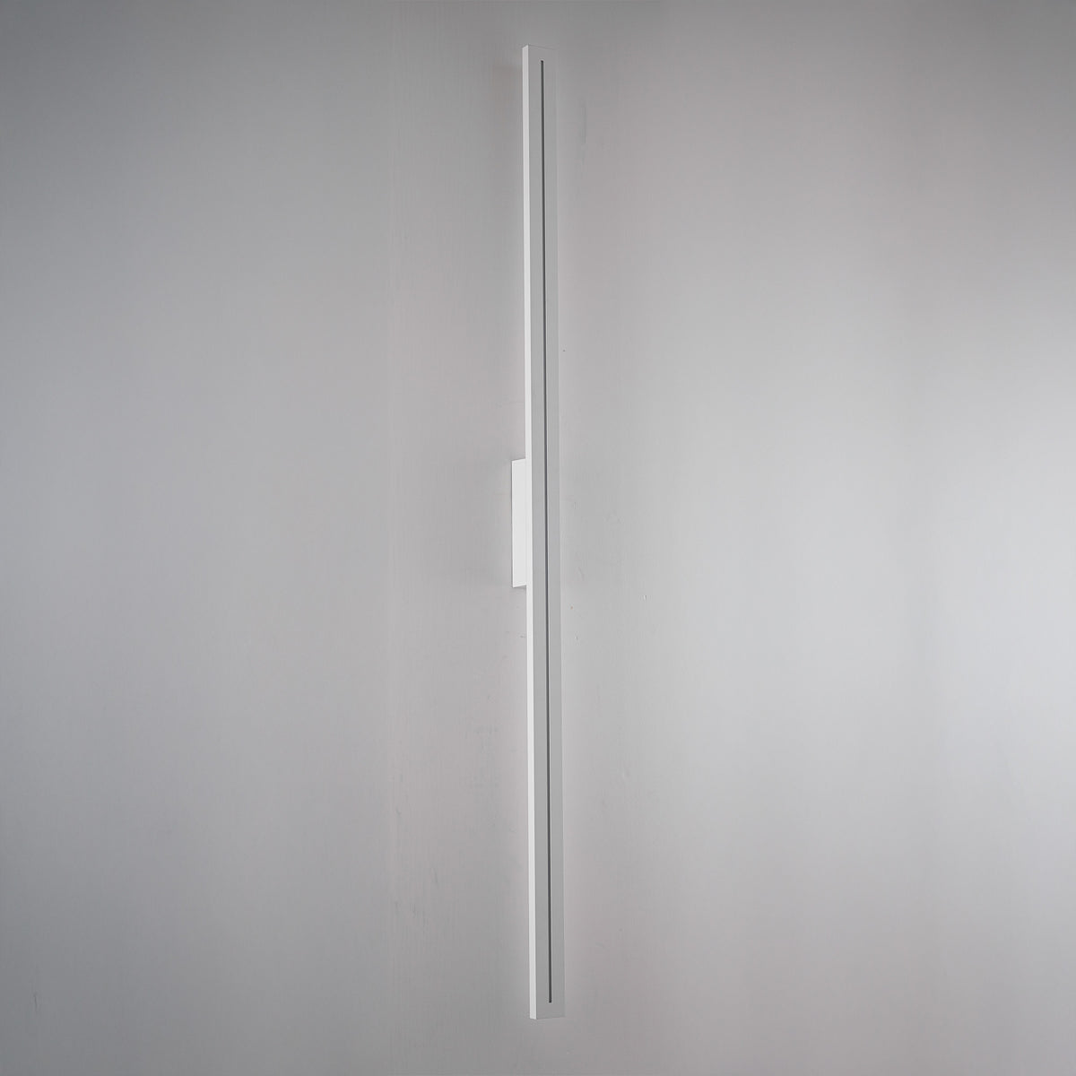 Edgar White 34W CCT IP54 1510mm External Wall Light