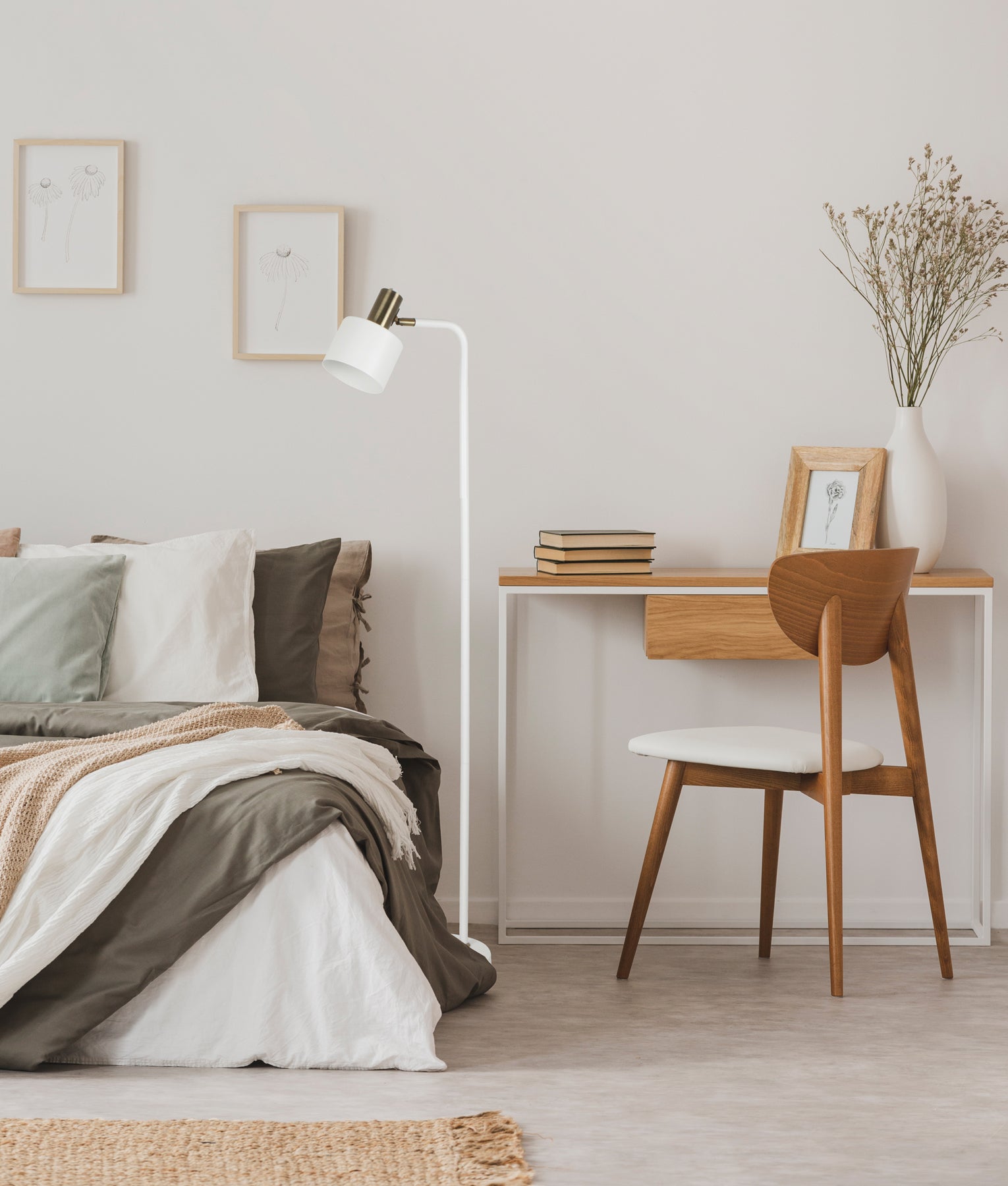 FLOTAR: Interior Cylinder Iron Shade with Antique Brass Highlight Floor Lamps