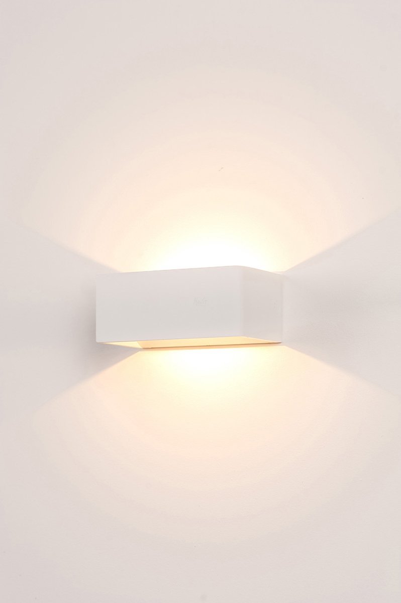 Mia 9w Tri-Color LED White Up and Down Wall Light