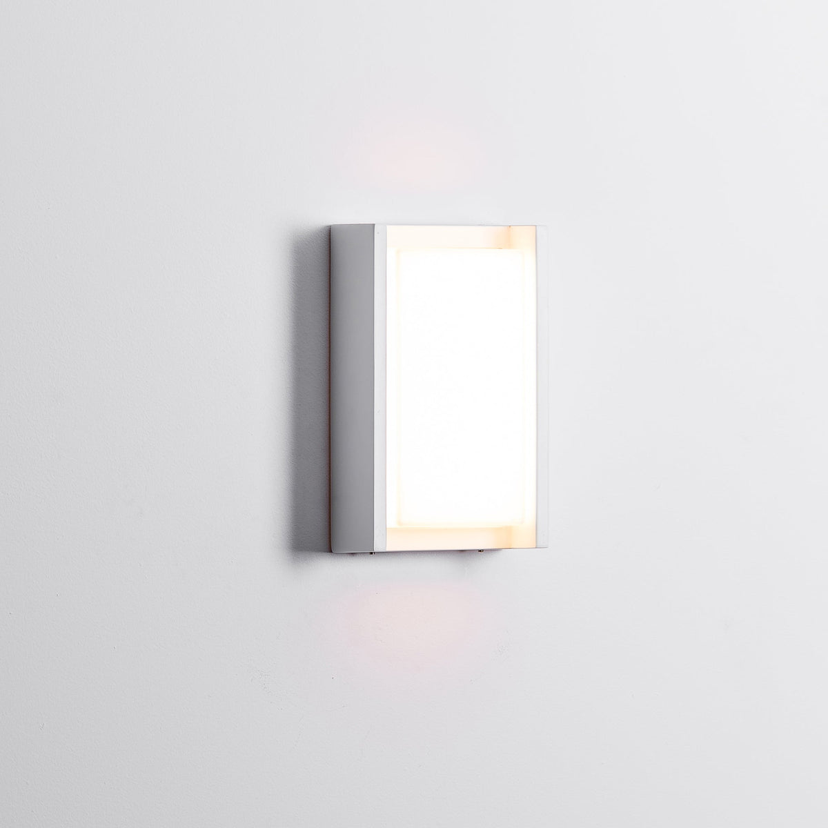 HV3668T-WHT - Nepean White LED Wall Light