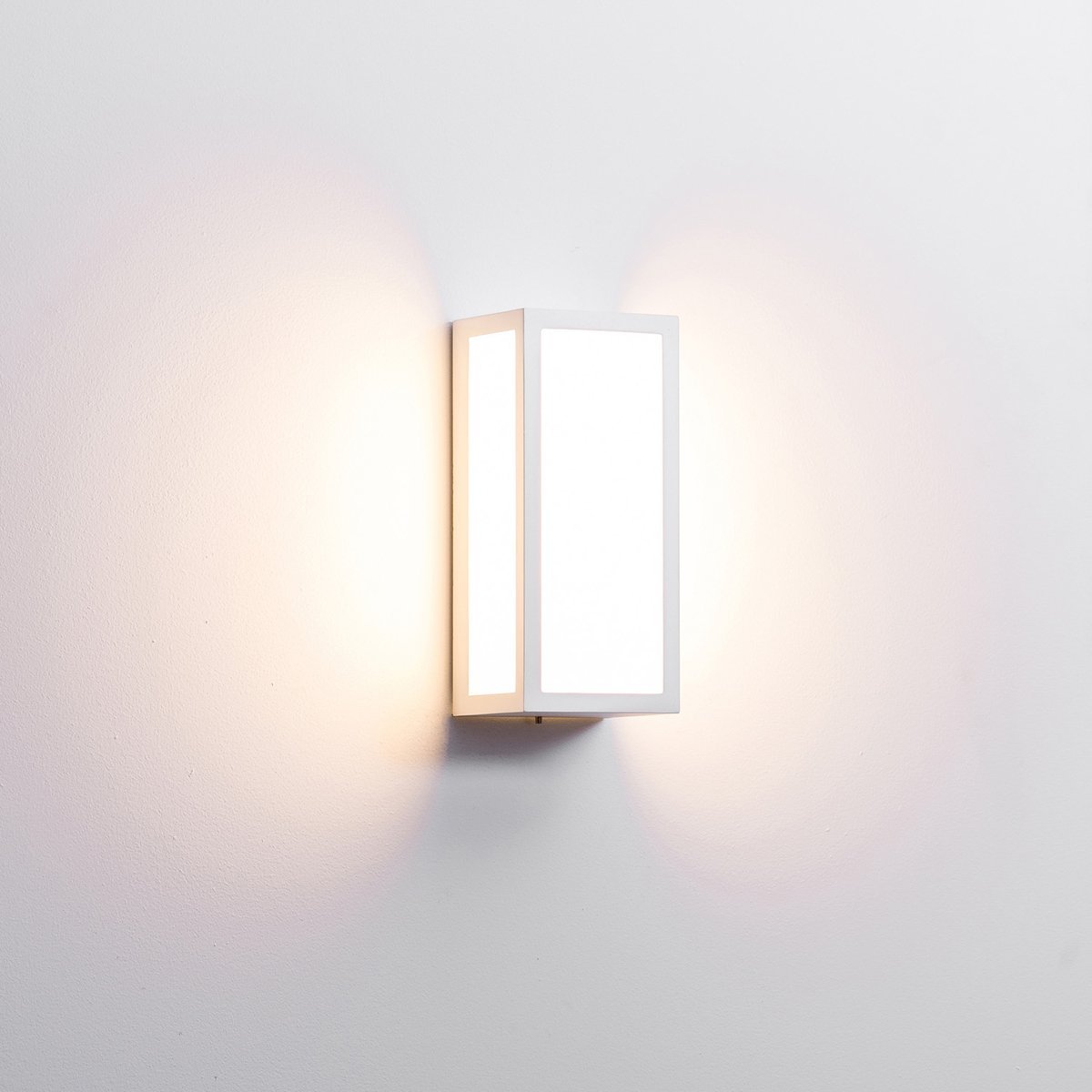 Jasper 12w Tri-Color LED White Wall Light