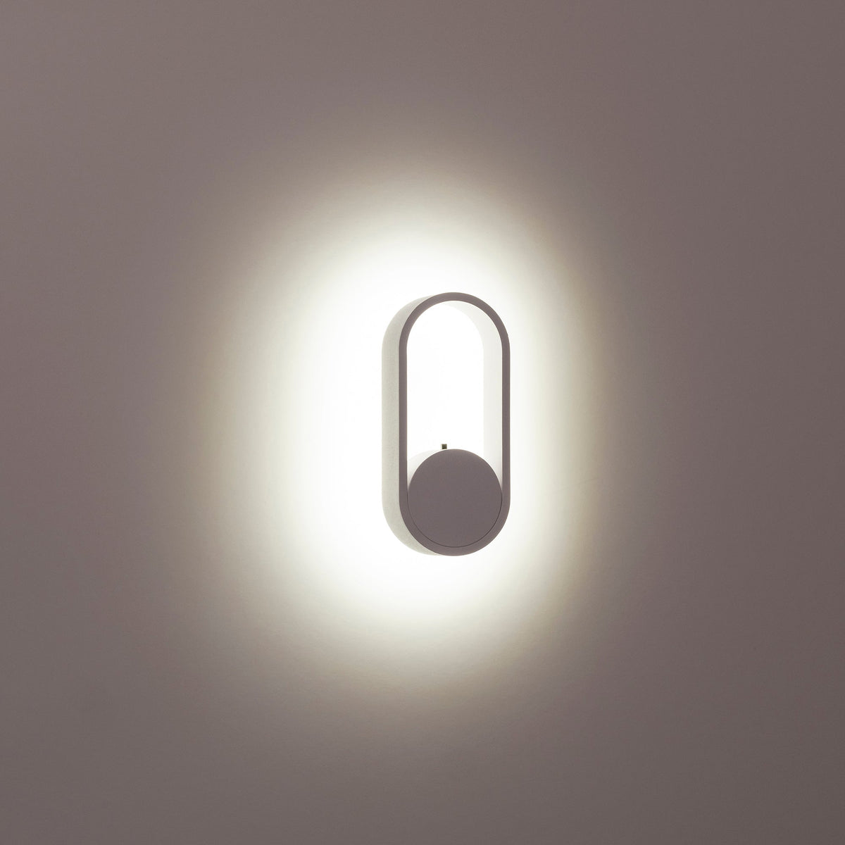 HV8080T-WHT - Ovale White Wall Light