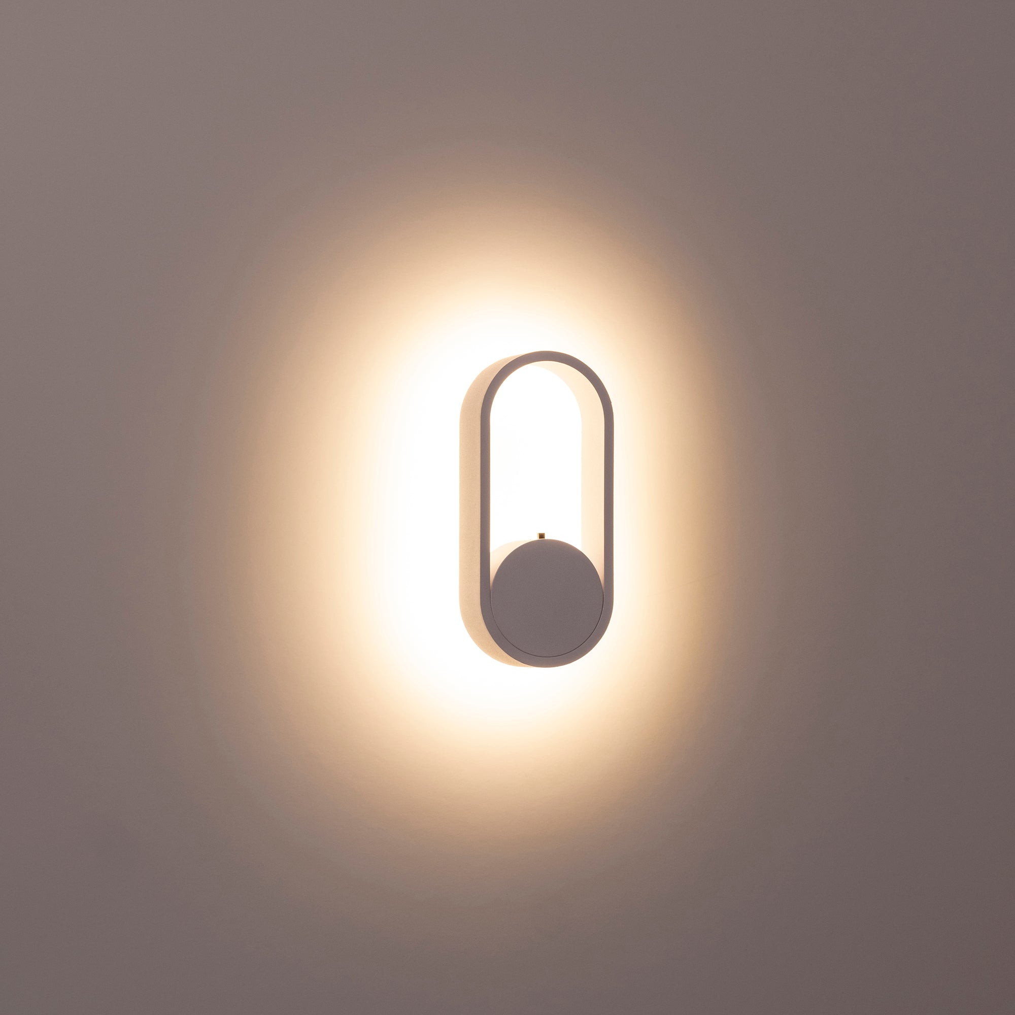 HV8080T-WHT - Ovale White Wall Light