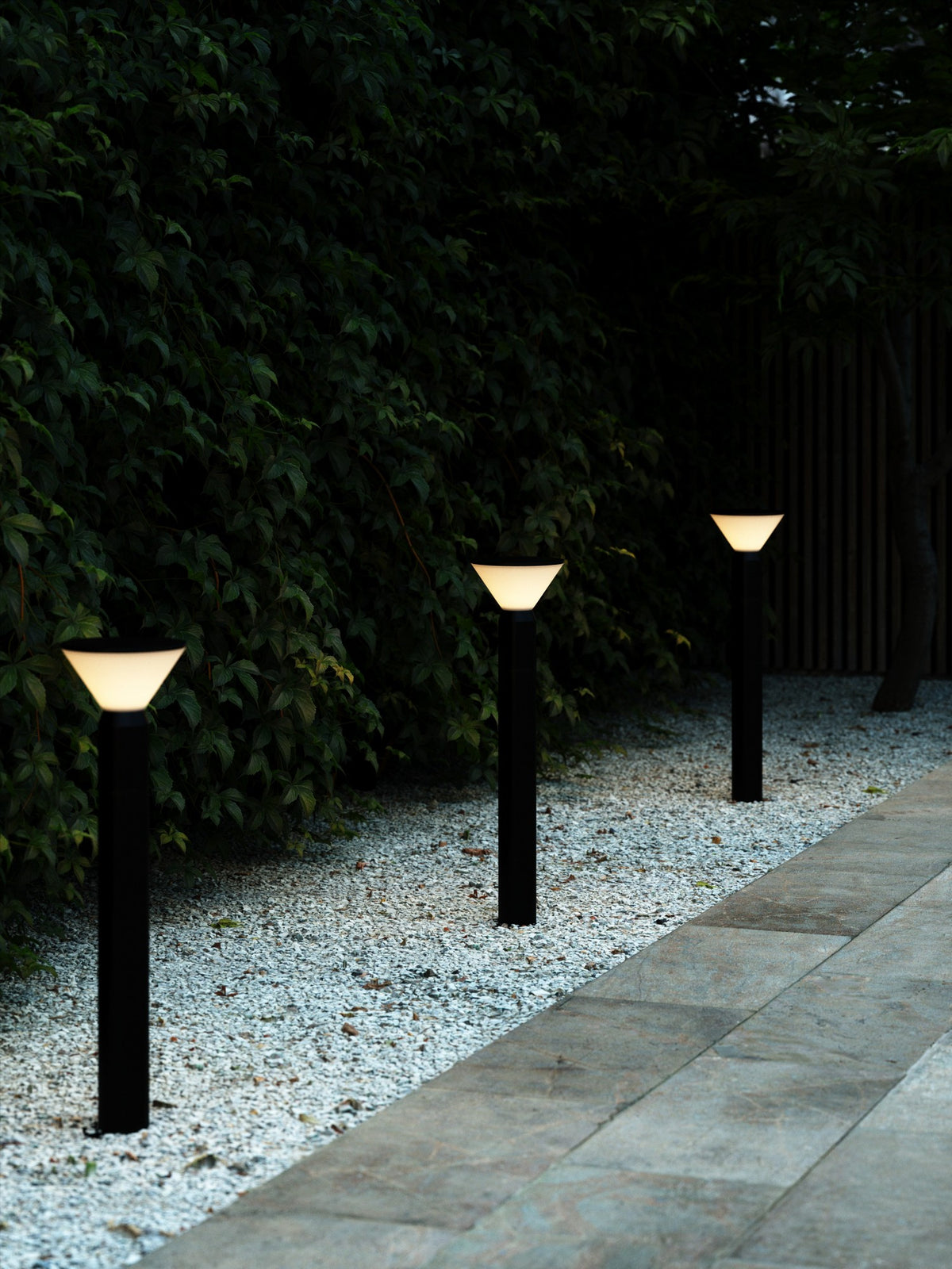 Noorstad Architectural Garden Light Black