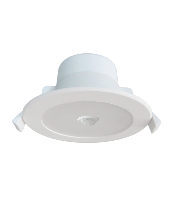 NOVATRIS: LED Tri-CCT Motion Sensor Recessed Downlight IP44