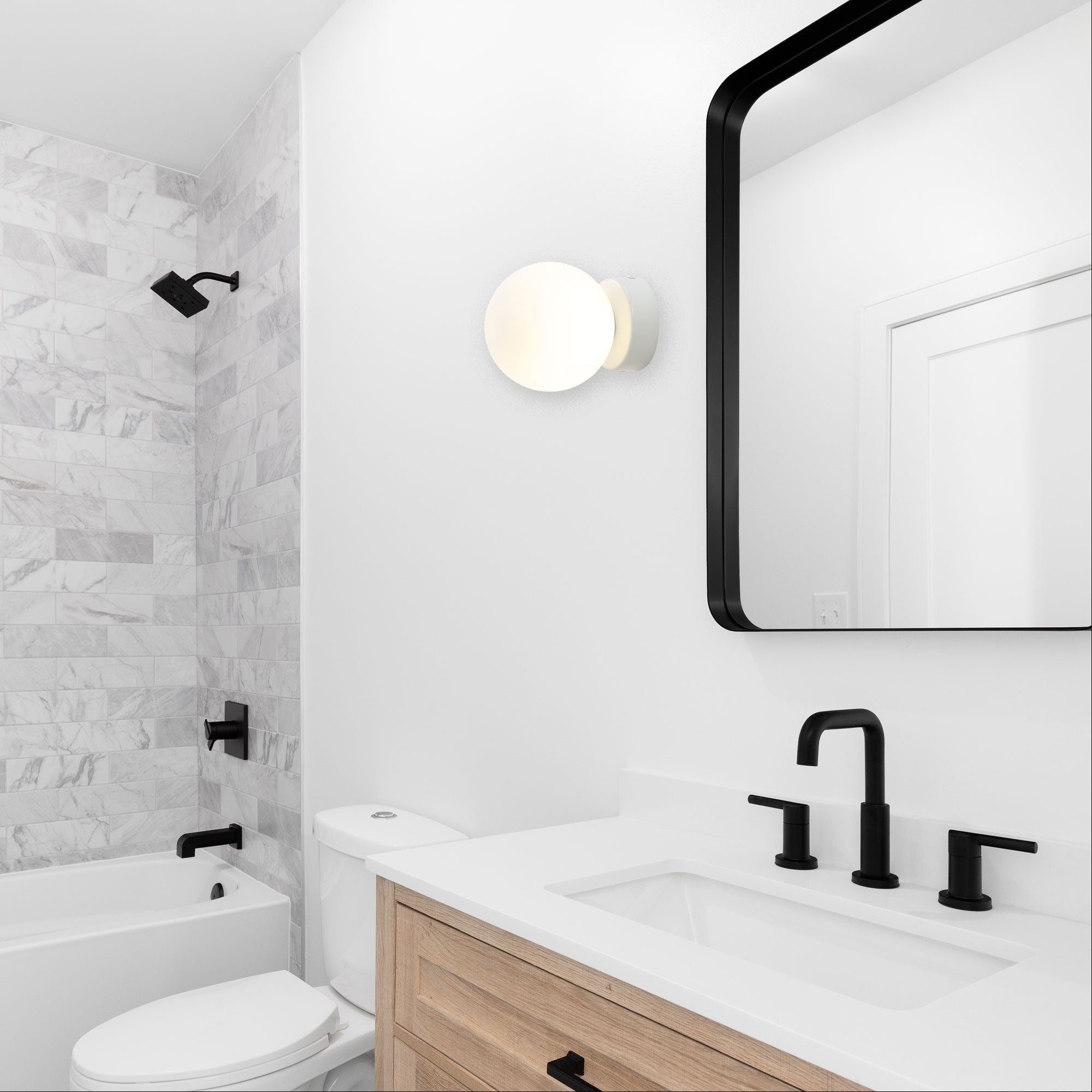 Globo White & Opal Matt Glass G9 IP44 Vanity Light