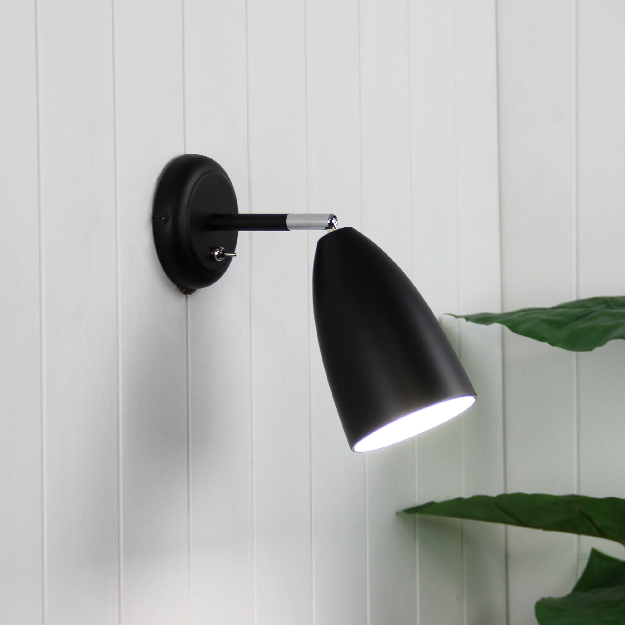 Salem Black E27 Adjustable Wall Light with Switch