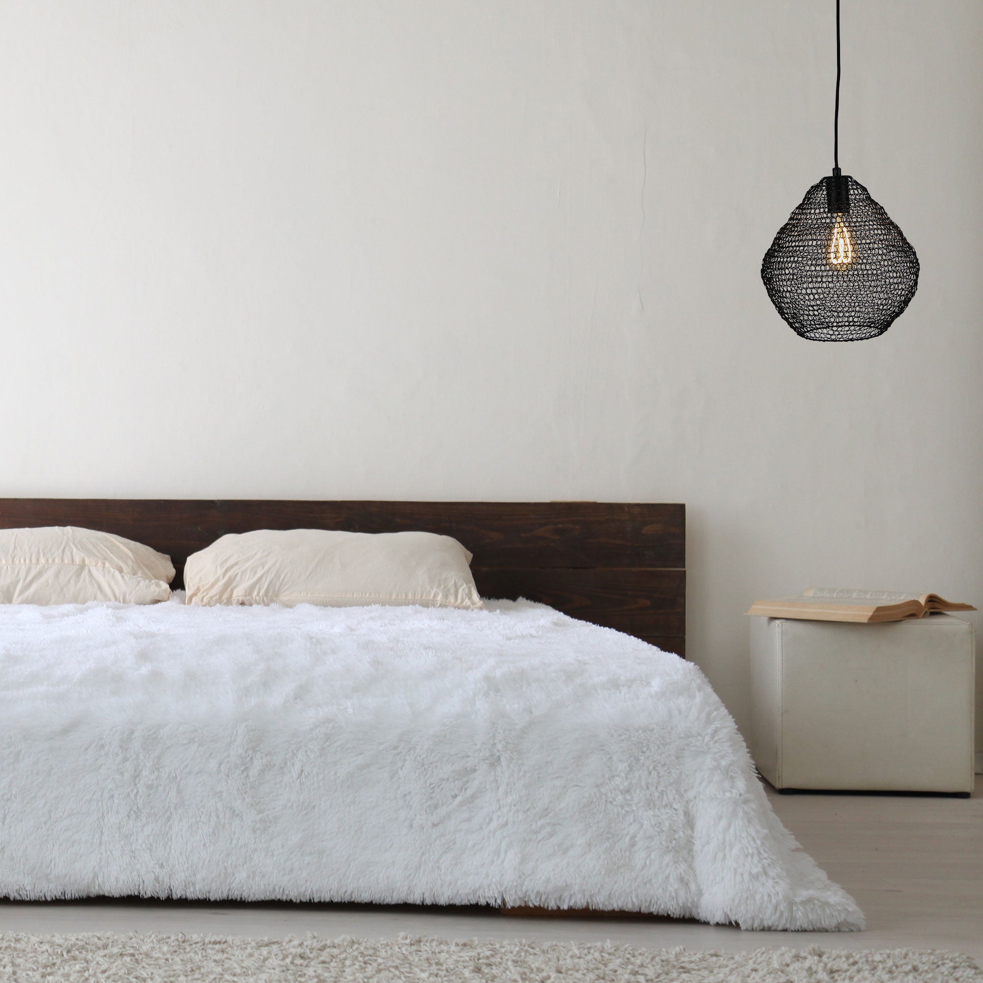 Mudag Medium Black Metal Mesh Pendant