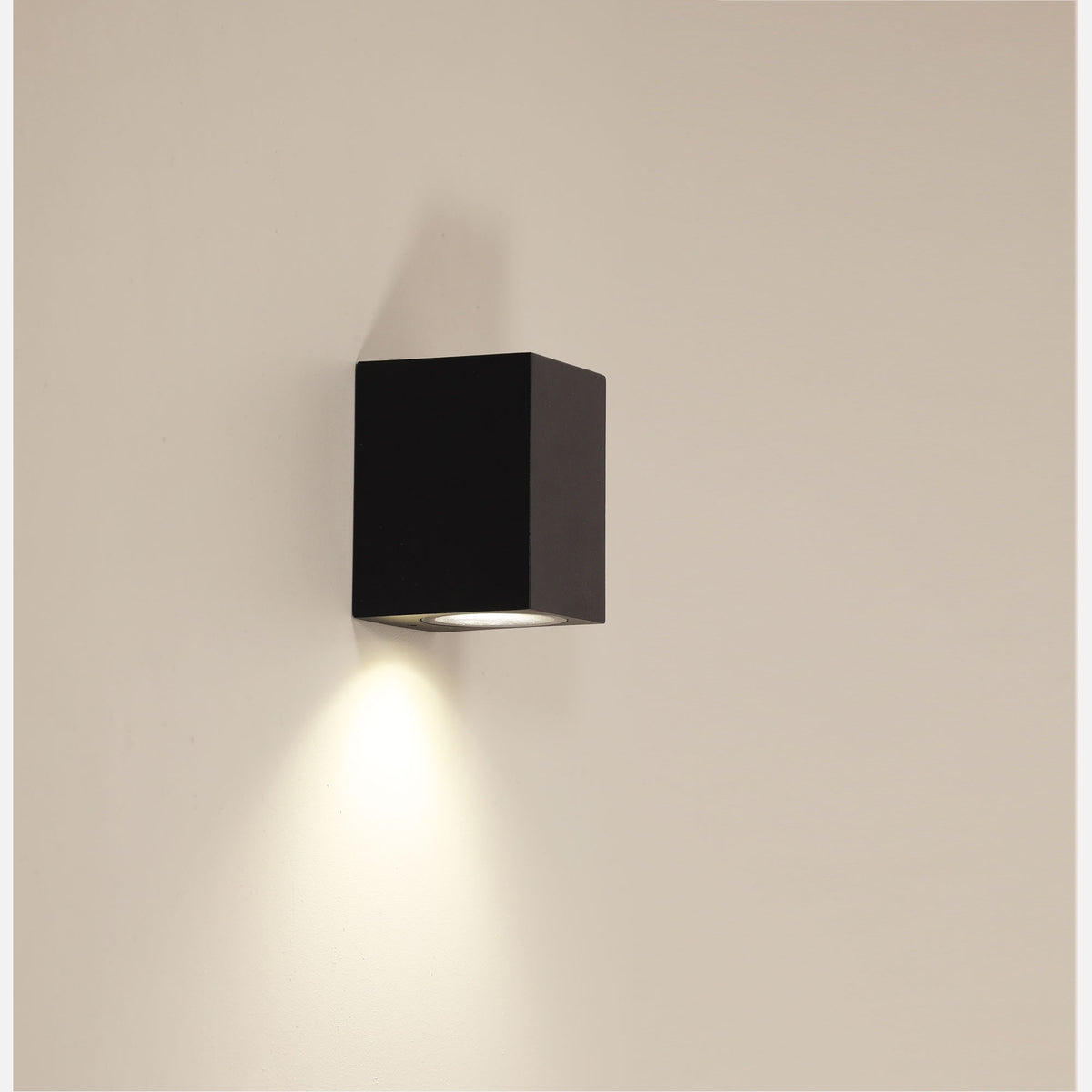 Atlas Black GU10 IP54 Fixed Down Wall Light