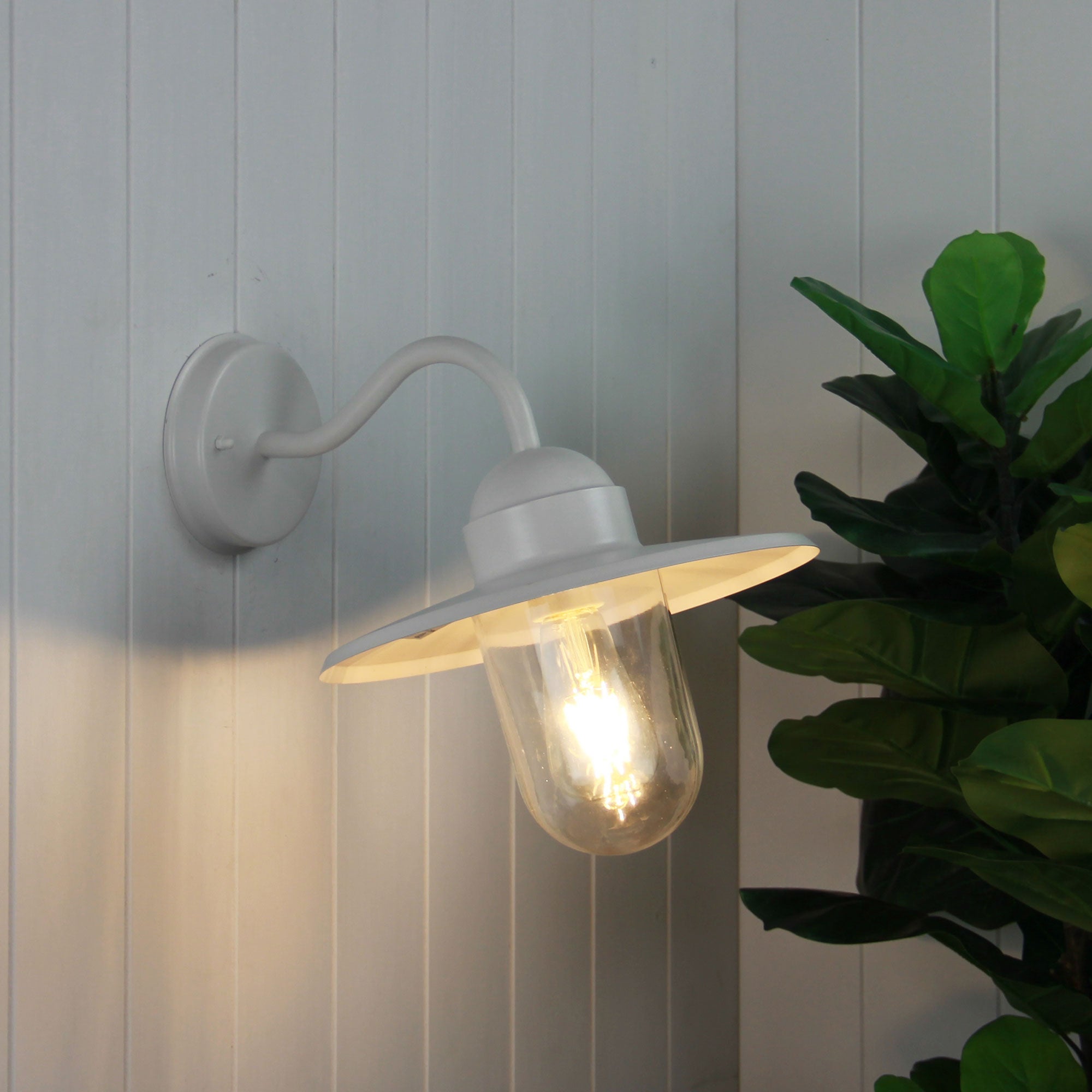 Alley White Textured E27 IP44 Retro Angled Wall Light