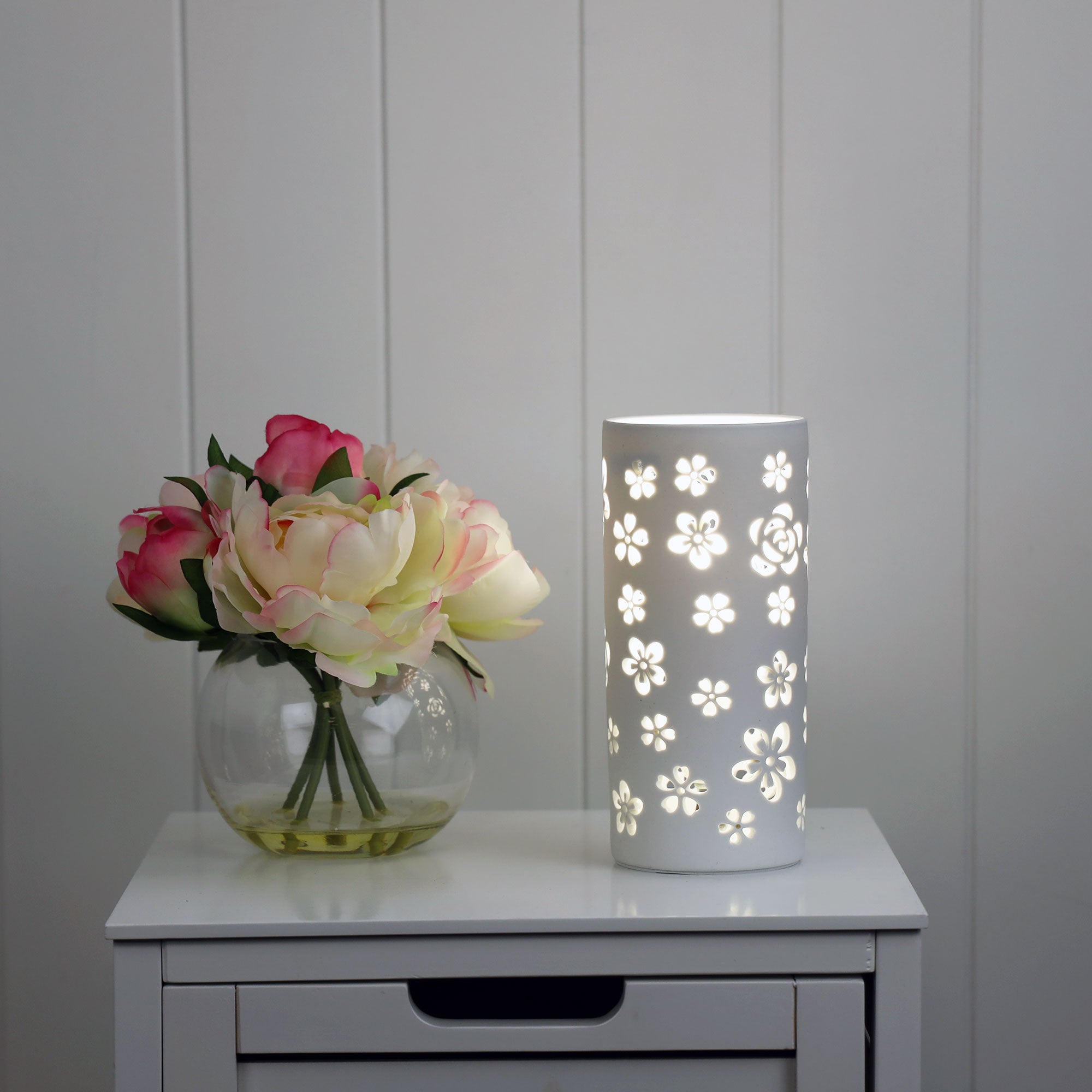 Dianna White Ceramic With Flower Pattern Table Lamp
