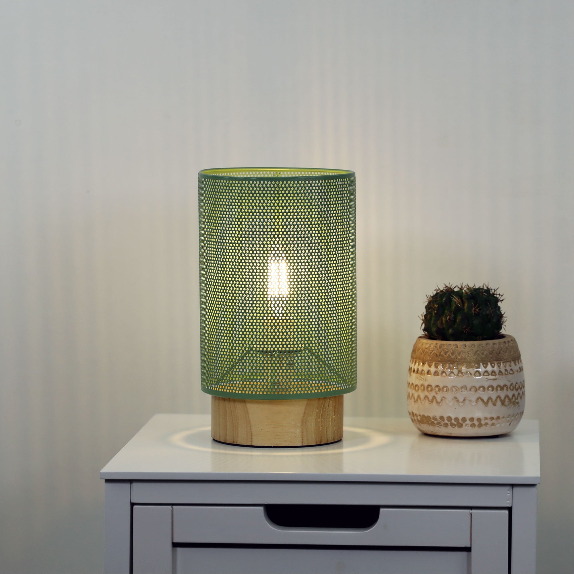 Lenny Matt Green Metal Mesh Table Lamp