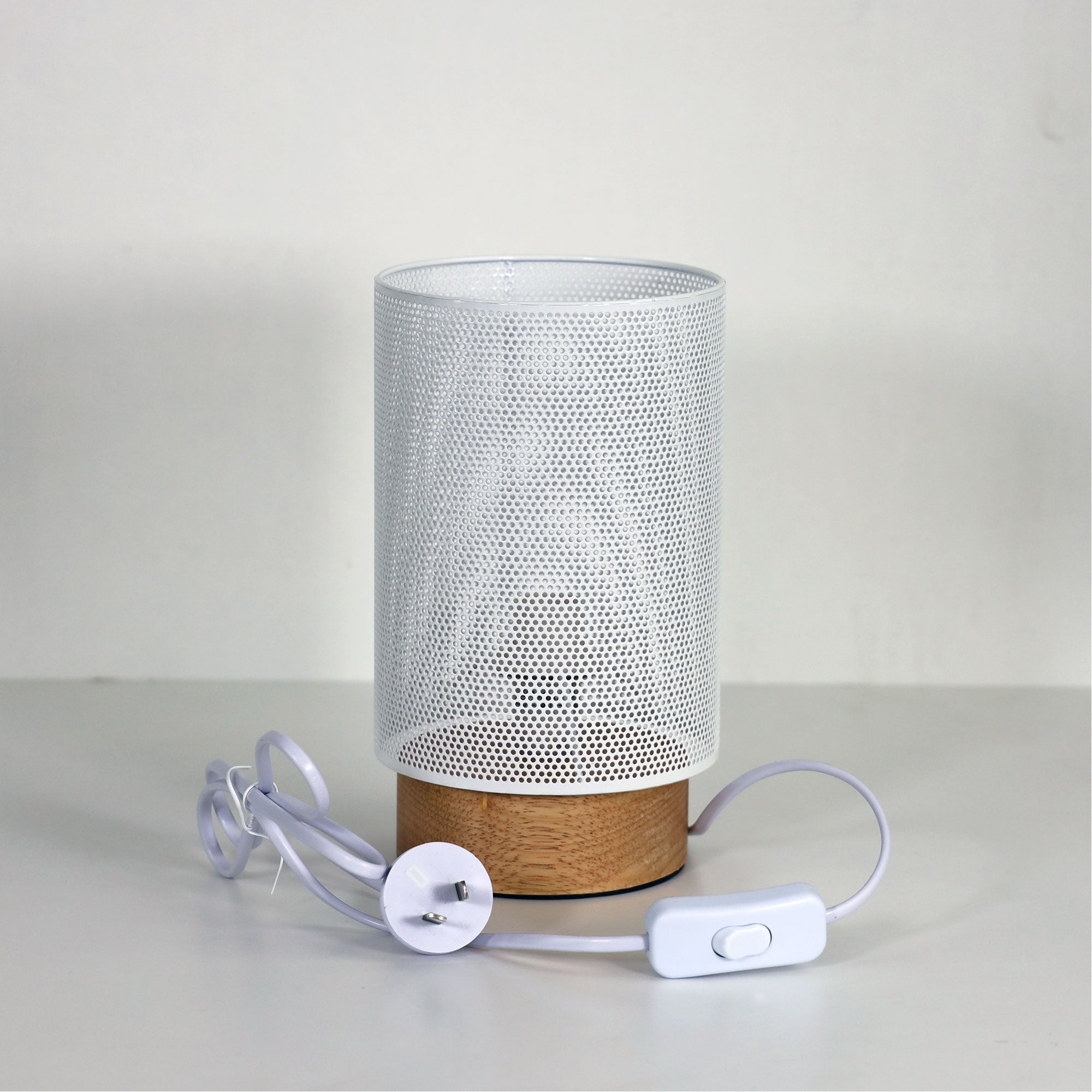 Lenny Matt White Metal Mesh Table Lamp