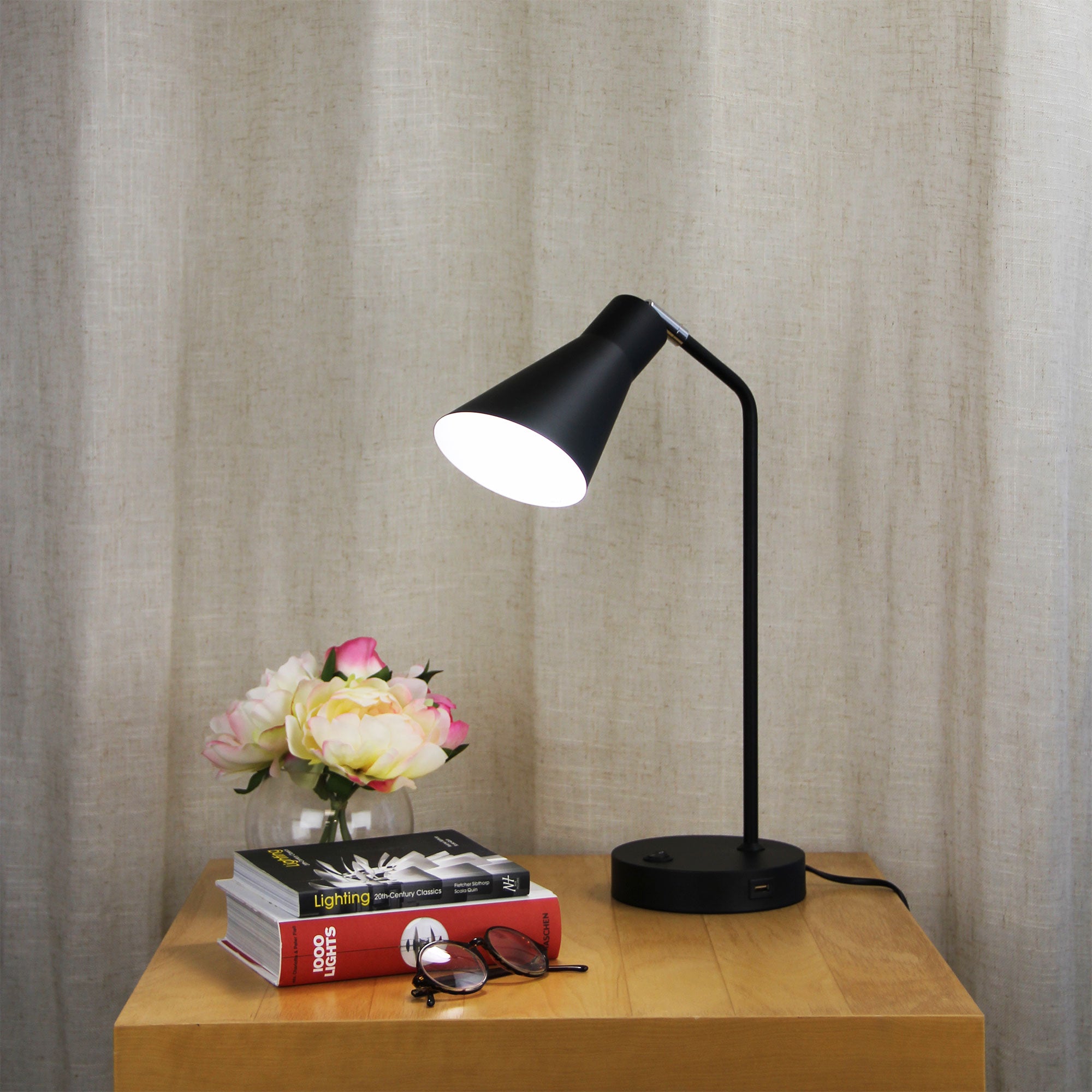 Thor Matt Black Desk Lamp With Usb