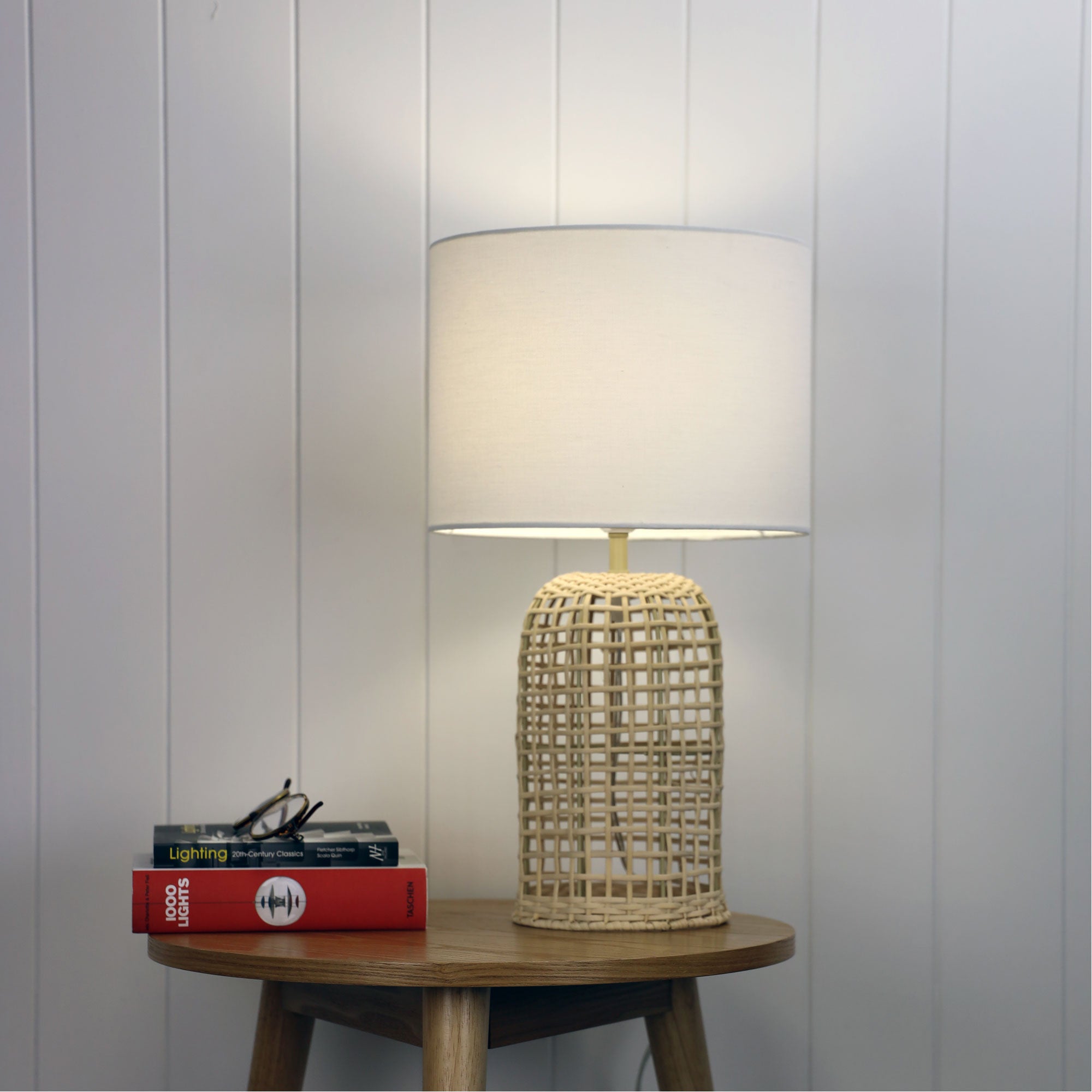 Brizo Rattan & White Fabric Table Lamp