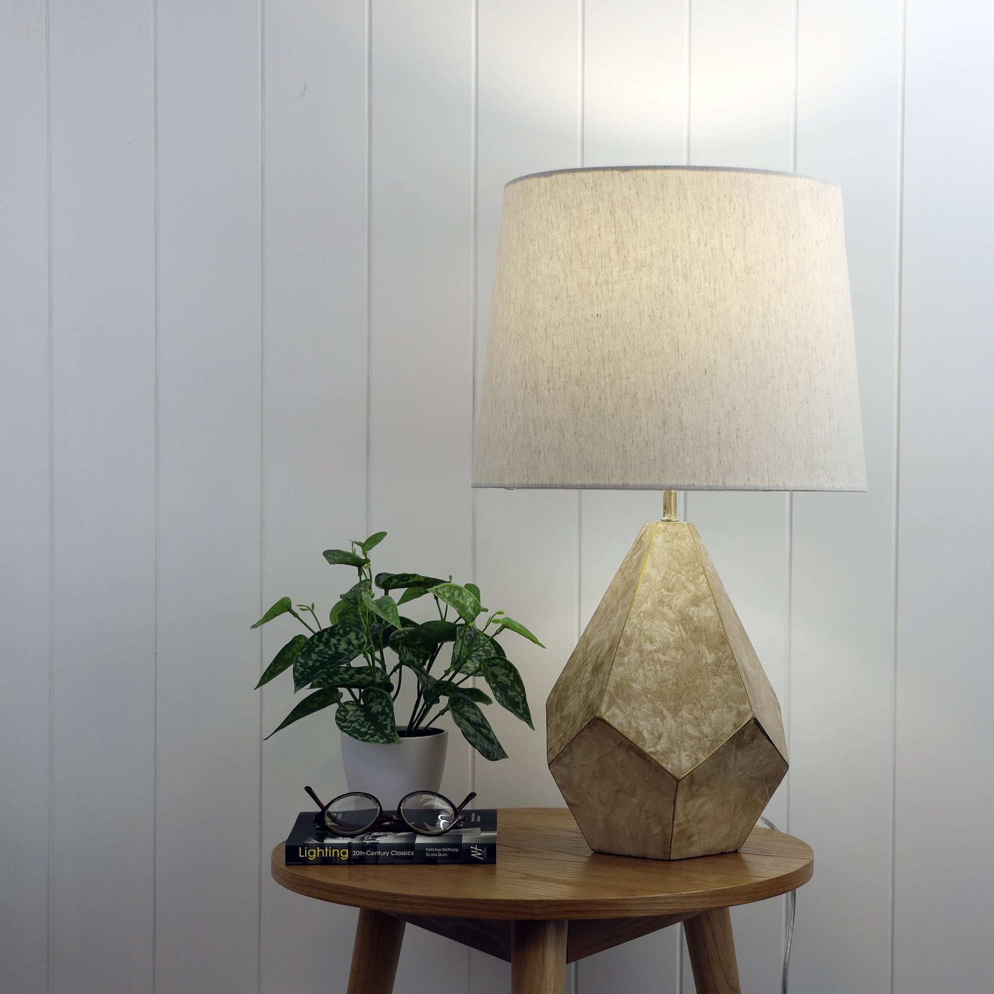 Leon Gold Resin & Flax Linen Geometric Table Lamp