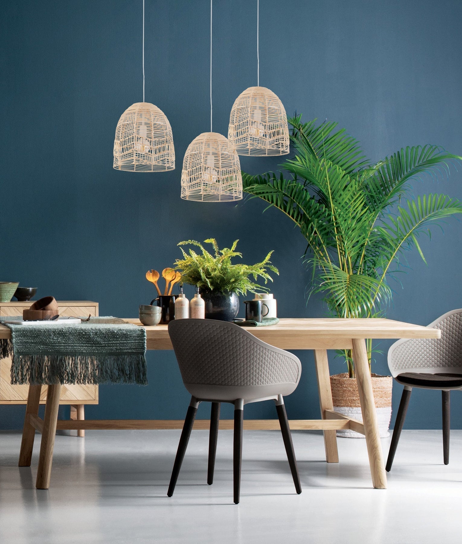 ROTA: Bohemian Interior Natural Rattan Ellipse Pendant Light