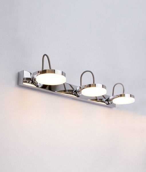 Seattle 3 x 3 Watt LED Internal Adjustable Bar Wall Light in Chrome