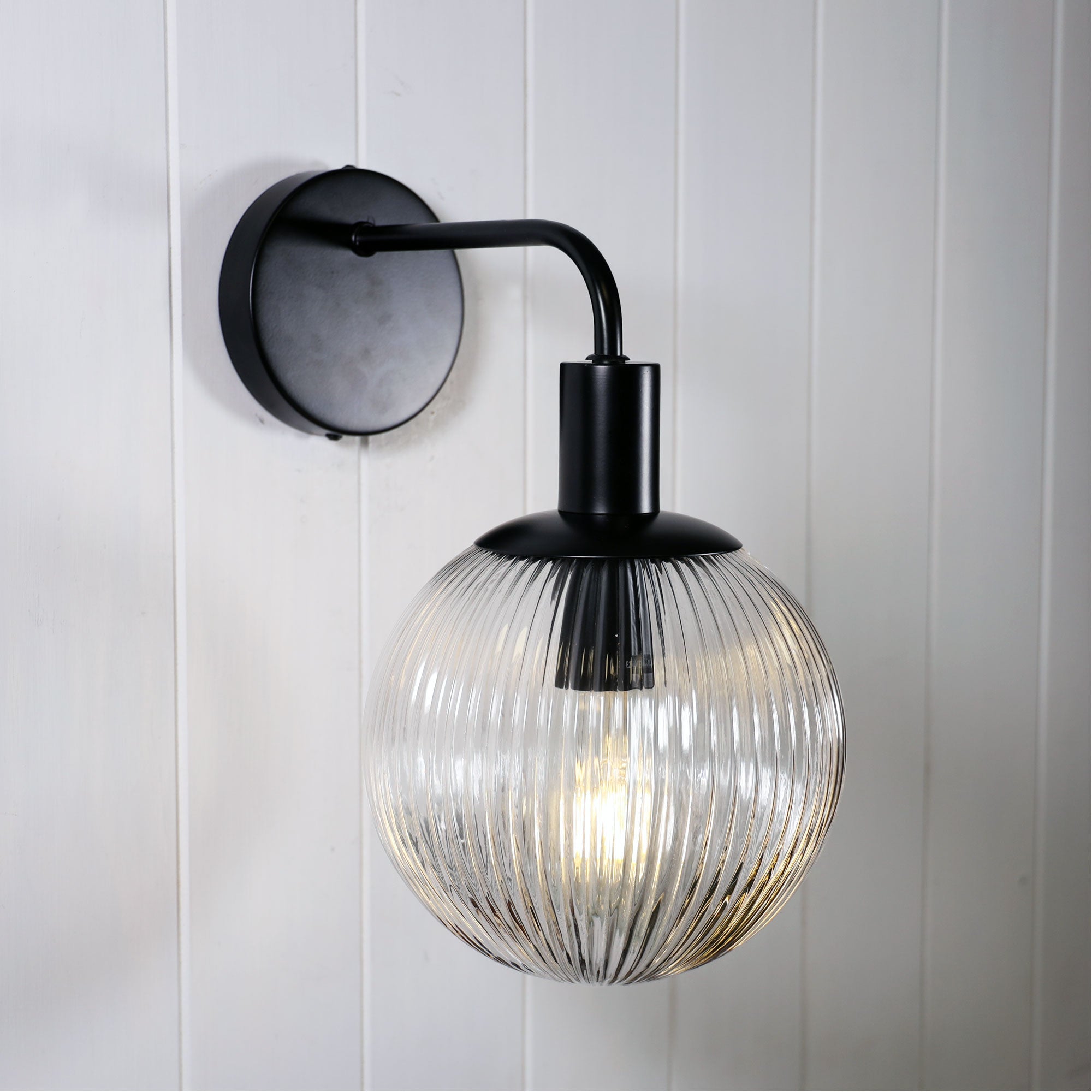 Legarno Black & Ribbed Clear Glass E27 Wall Light