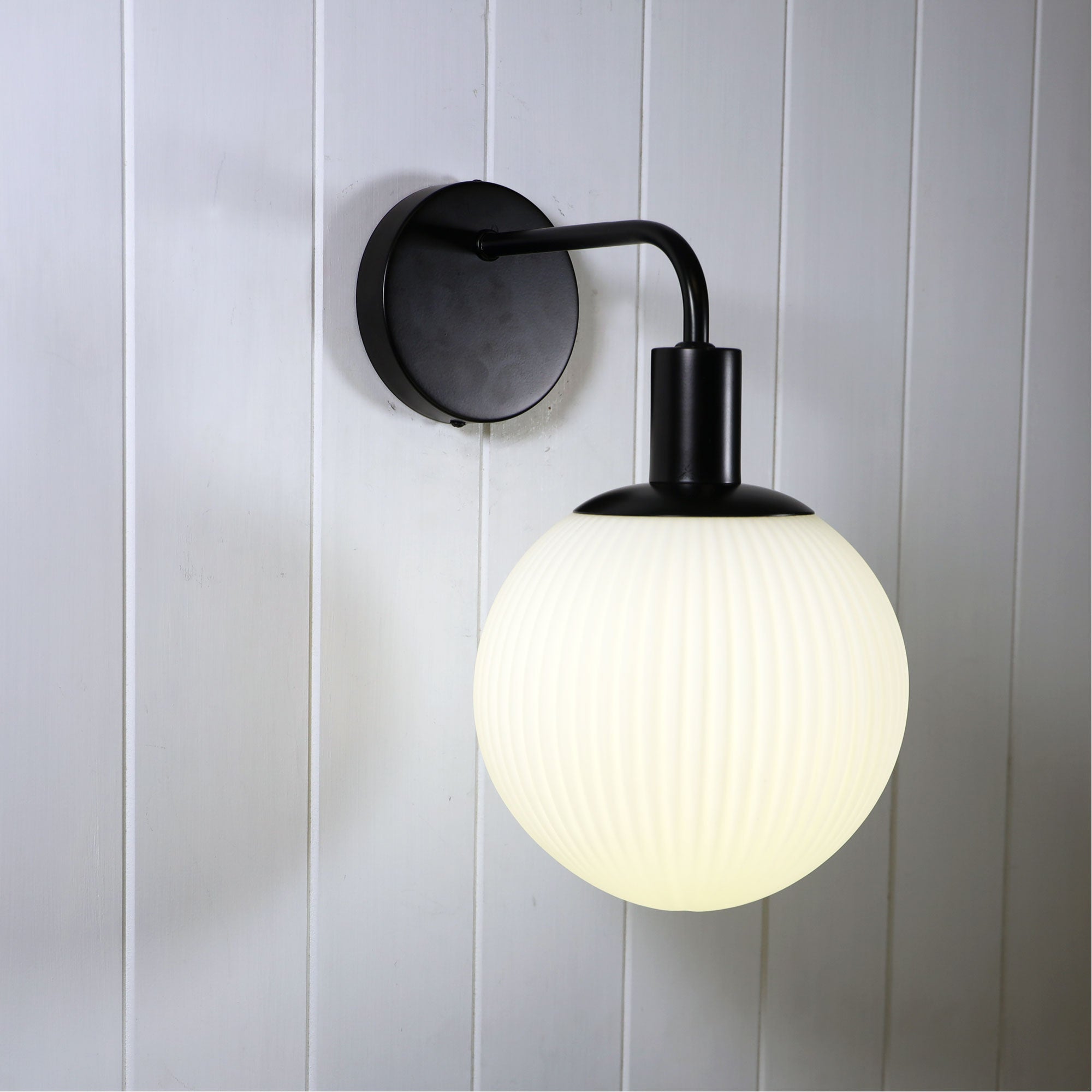 Legarno Black & Ribbed Opal Glass E27 Wall Light