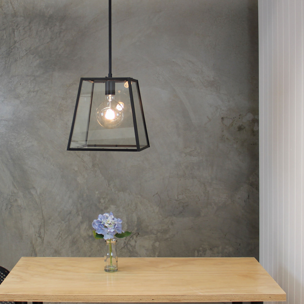 Eaton 30 Black 1 Light E27 Urban Retro Pendant