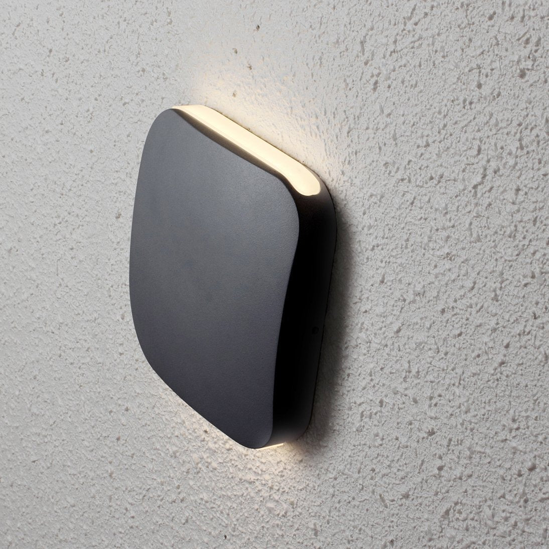 Vox LED 9 Watt Exterior Surface Mount Up / Down Wall Light in Black